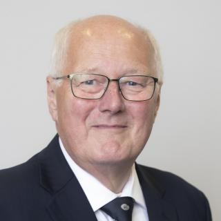 Portrait photo of ATT Immediate Past President Graham Batty
